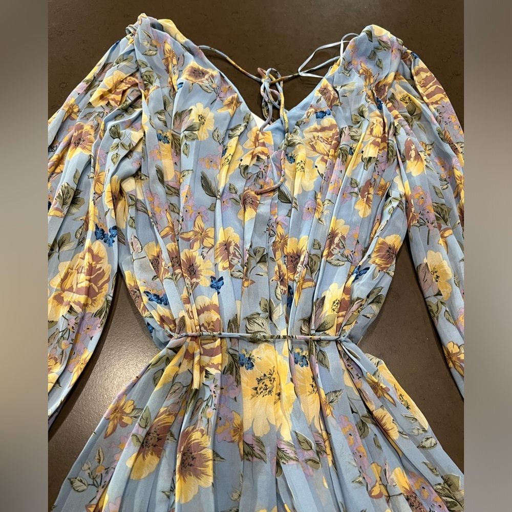 FLORAL PLEATED SHIFT ROMPER WITH TIE DETAIL  Sz XS - Picture 7 of 15